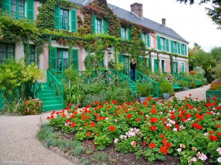 Giverny_1_800x600