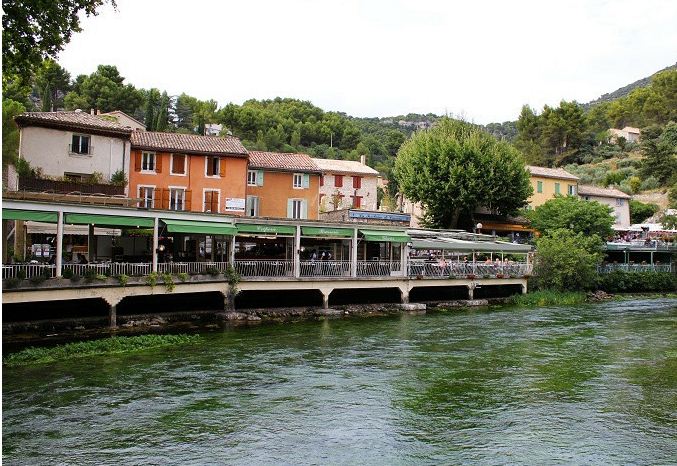 fontaine-de-vaucluse-04